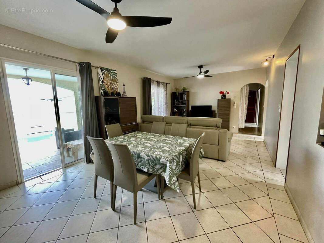 Maison à SAINT-JOSEPH