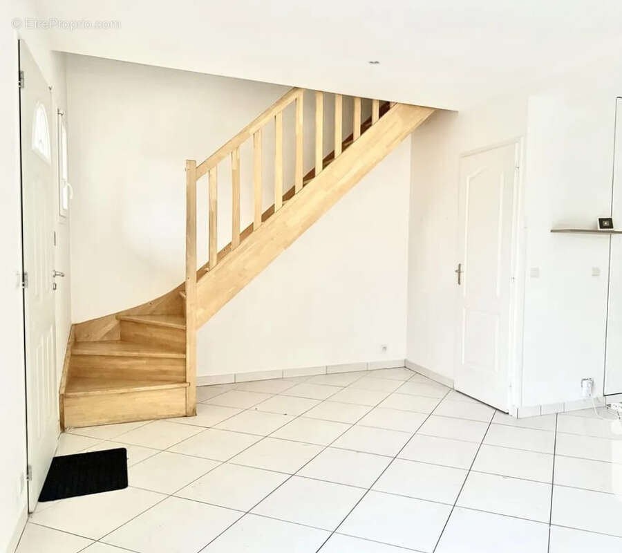 Maison à VIRY-CHATILLON