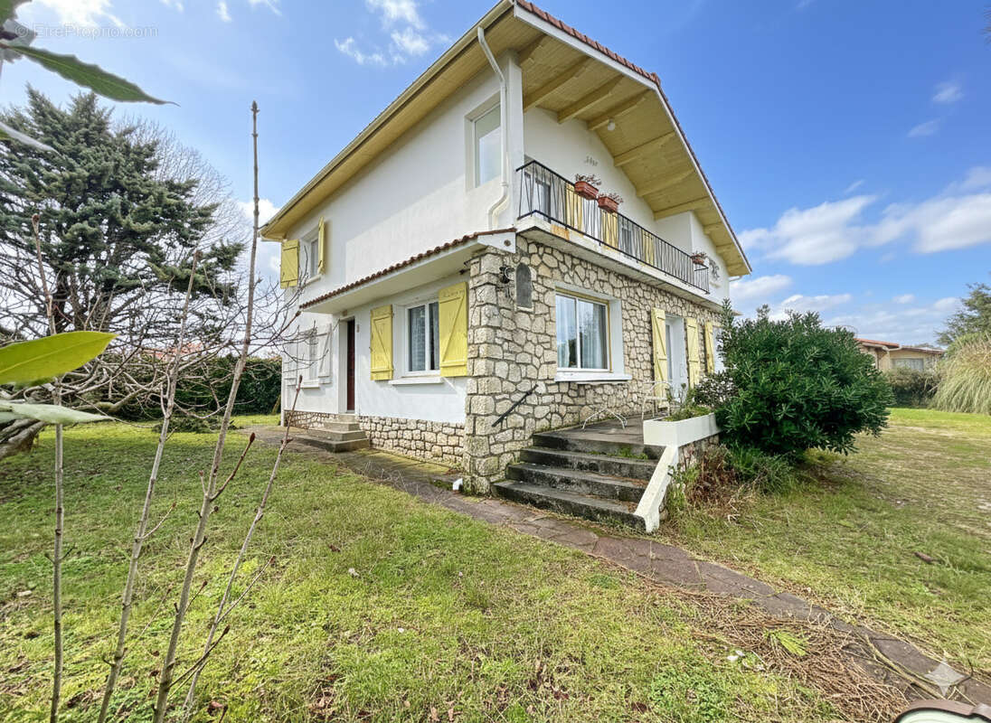 Maison à SAINT-PALAIS-SUR-MER