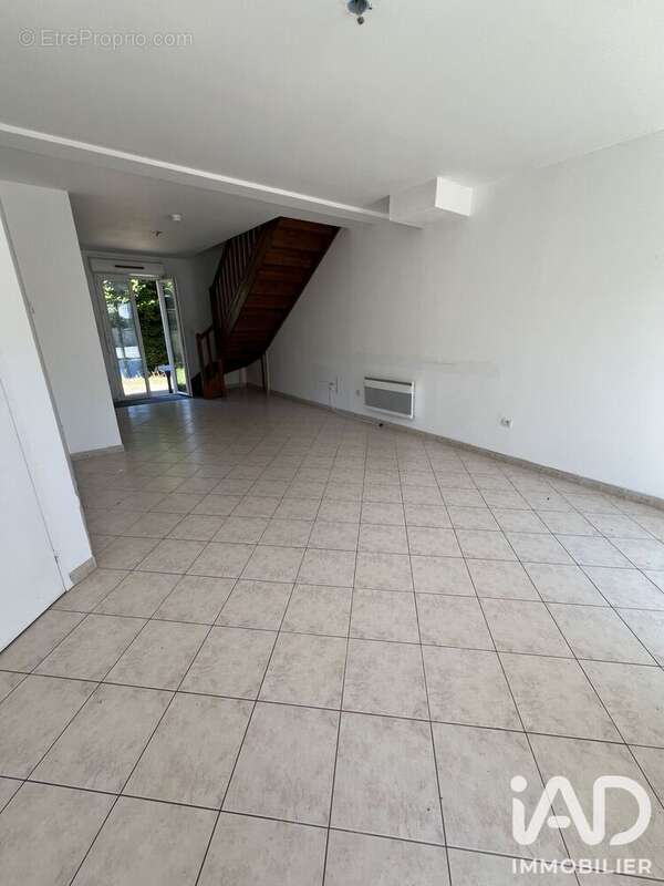 Photo 3 - Maison à NANTEUIL-LES-MEAUX