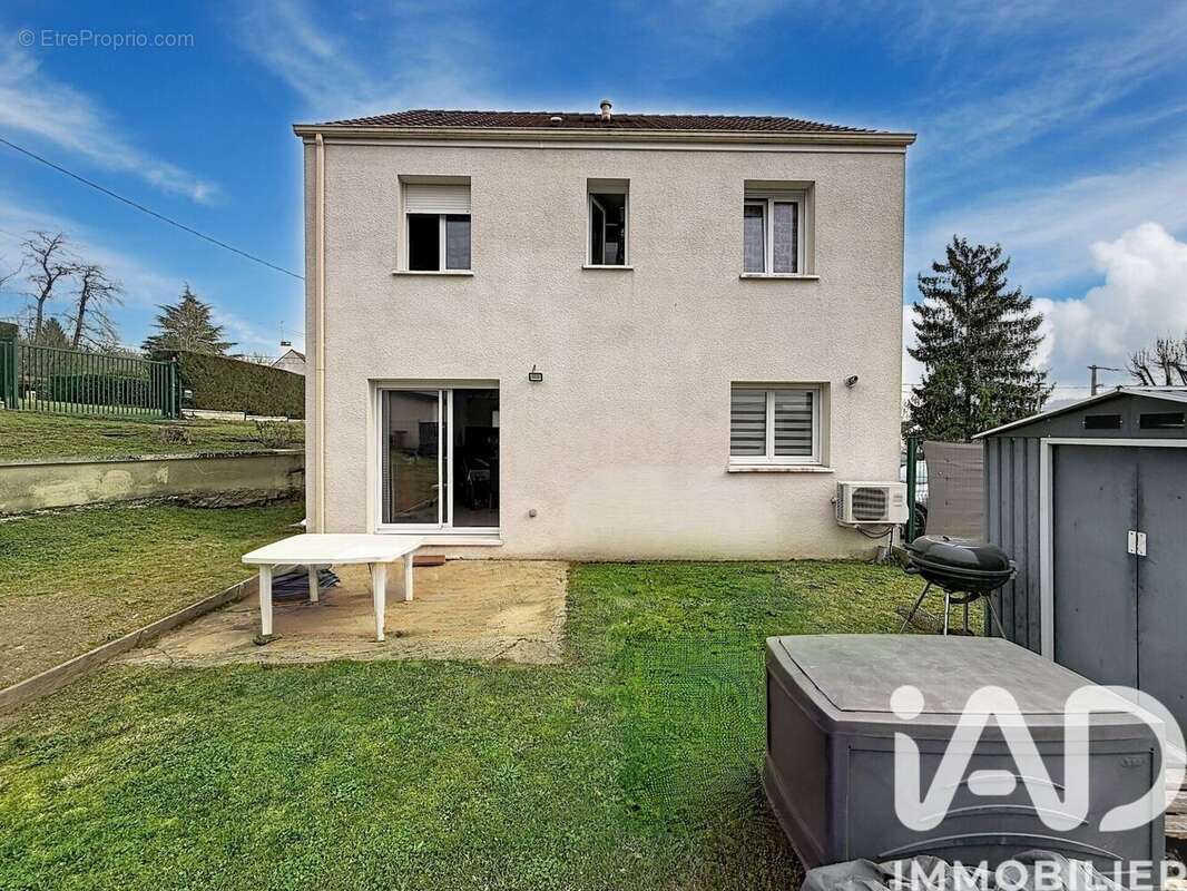 Photo 2 - Maison à SAINT-CHERON