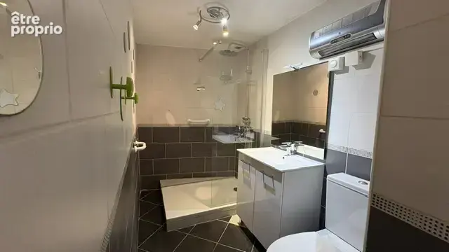 Villeneuve les Maguelone, appartement T3 de 68,30m2 avec cour privative. - photo 6