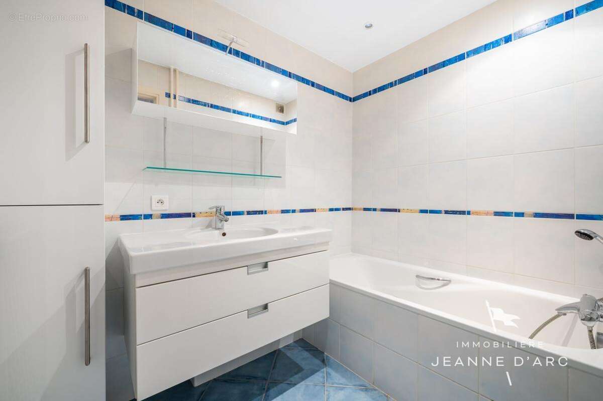 Appartement à VERSAILLES
