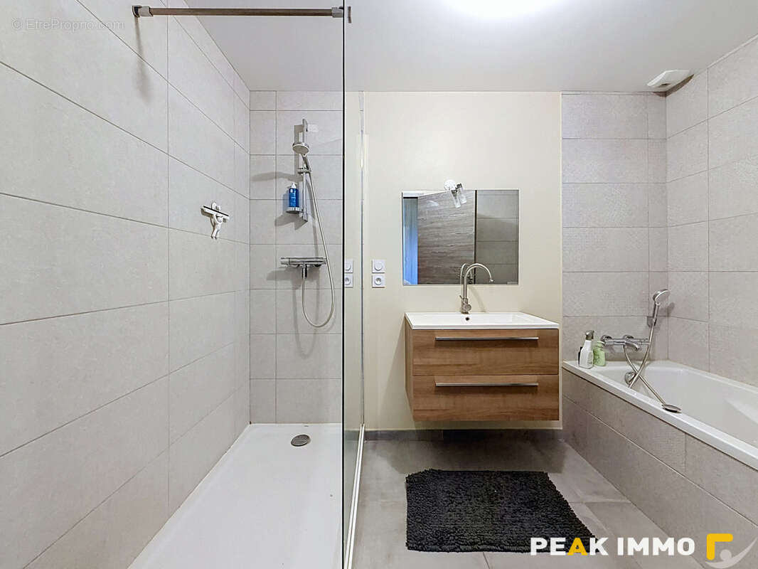 Appartement à PUGNY-CHATENOD