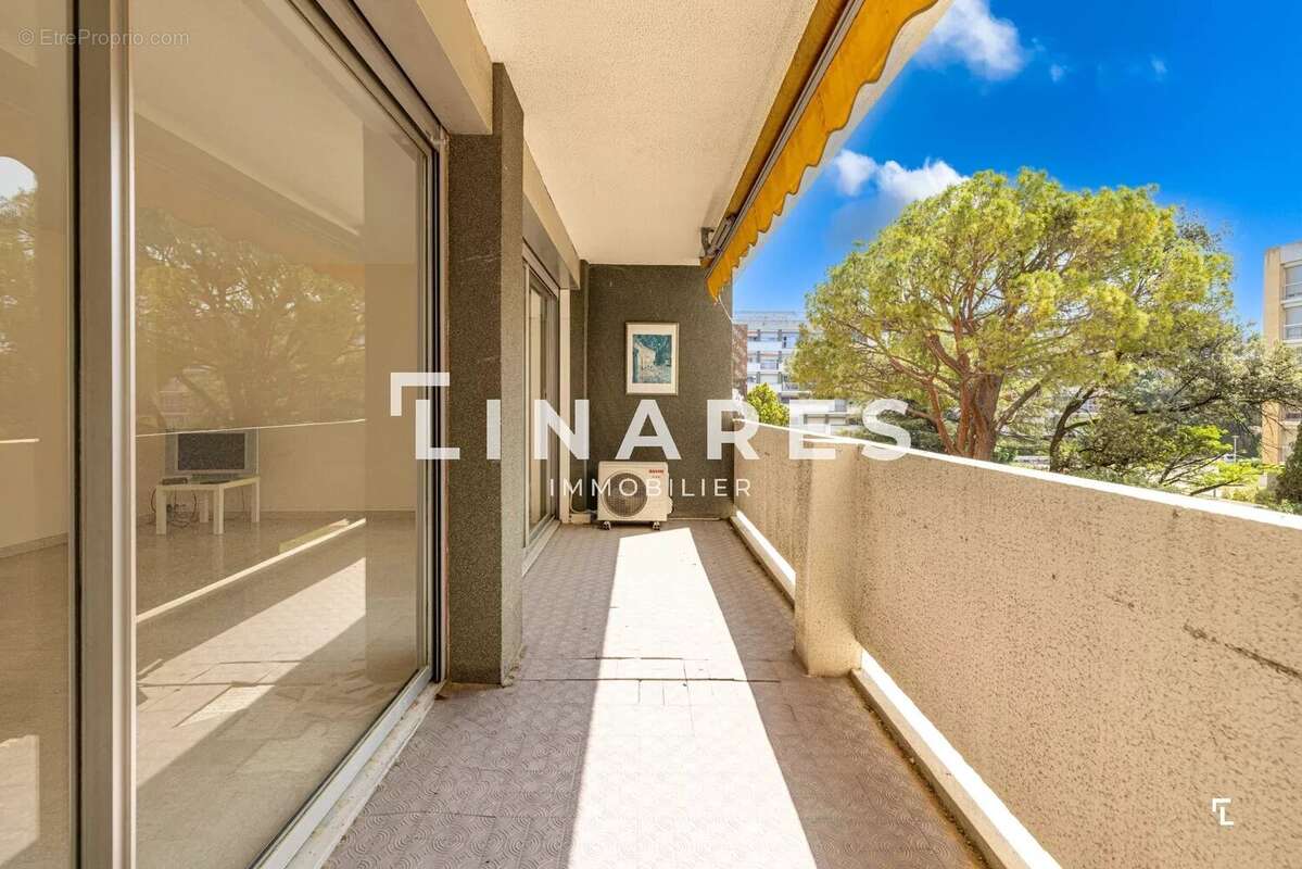 Appartement à MARSEILLE-8E