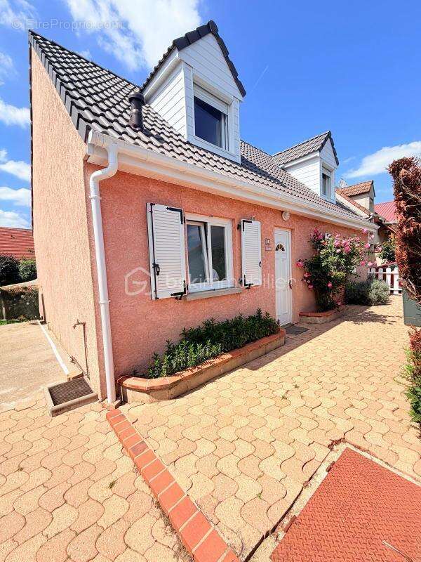 Maison à VILLEJUST