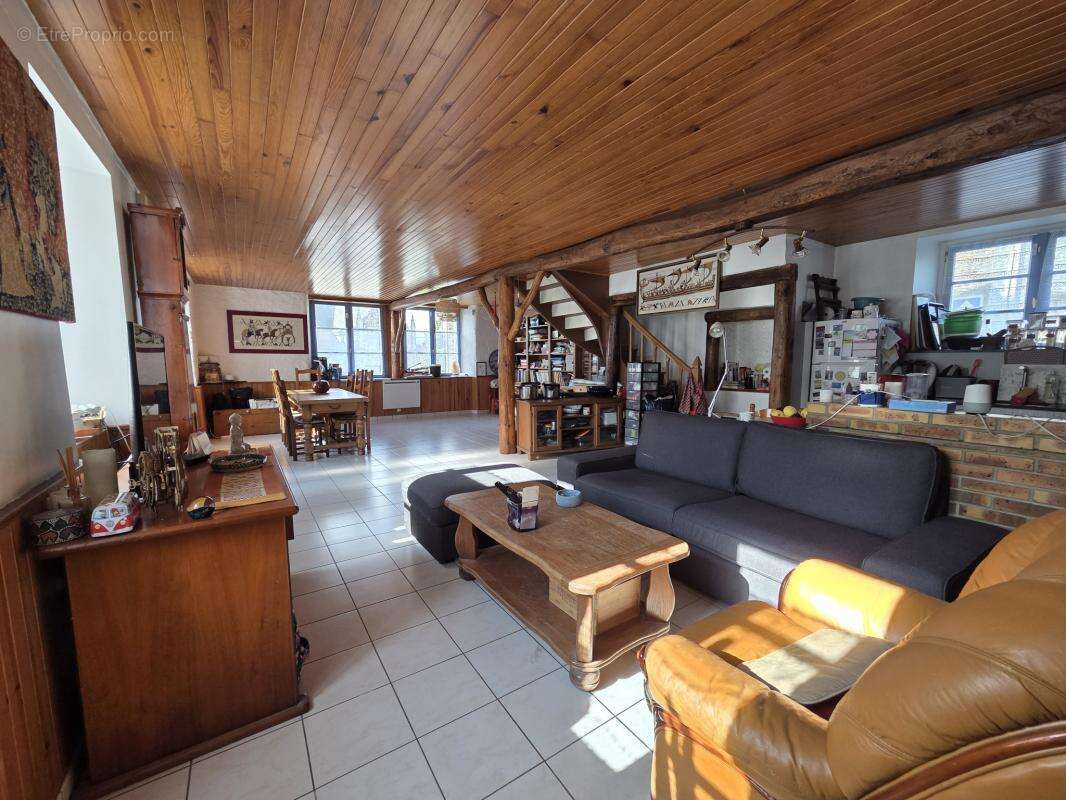Maison à LE QUILLIO