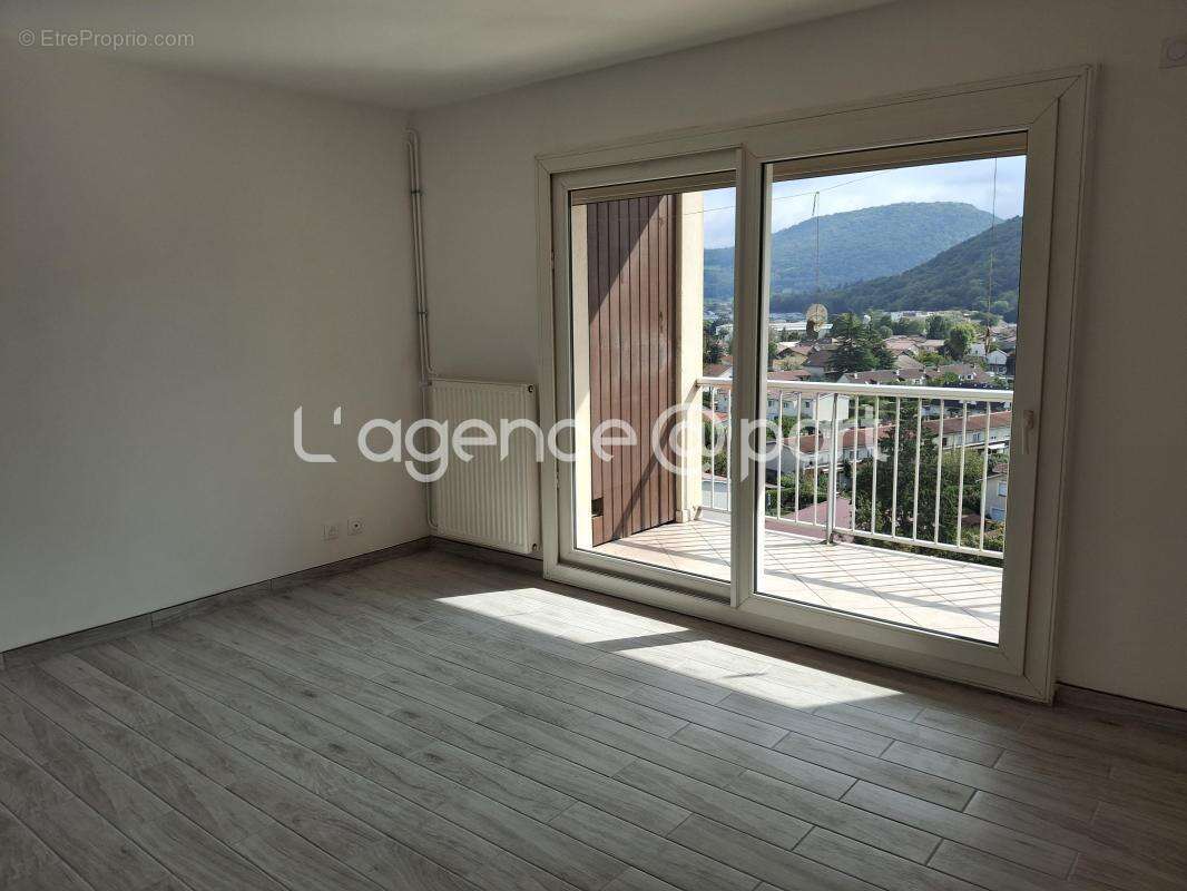 Appartement à ECHIROLLES