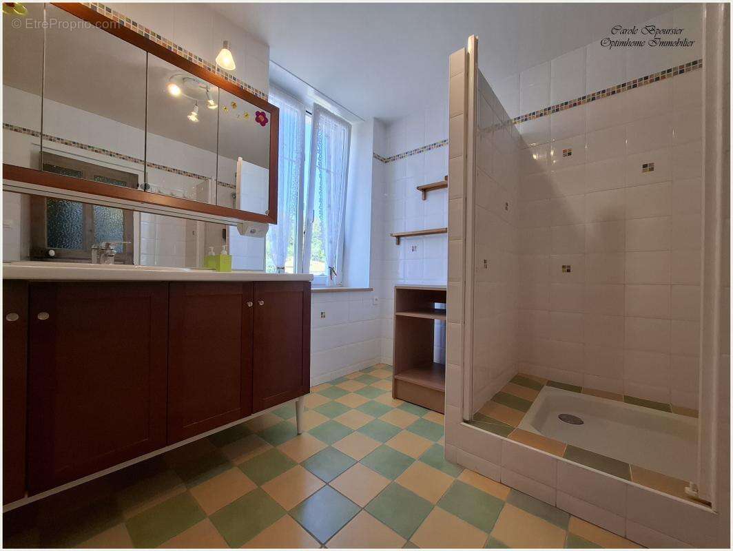 À VENDRE – Maison individuelle 6 pièces avec de beaux volumes et grenier aménageable à Châtenois (88) - photo 12