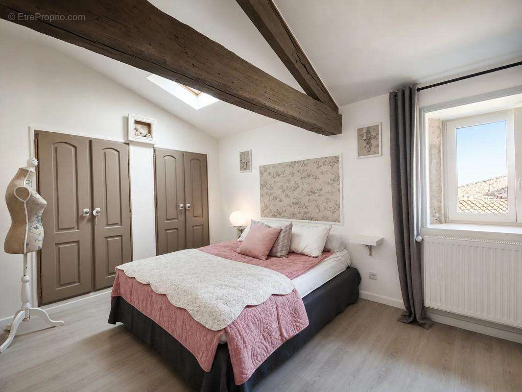 Le cadre idéal pour famille et vos projets professionnels-301 m² - photo 13