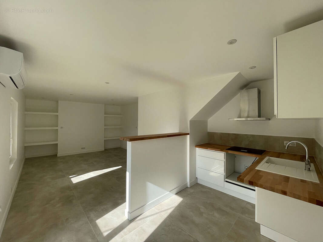 Appartement à SAINTE-SAVINE