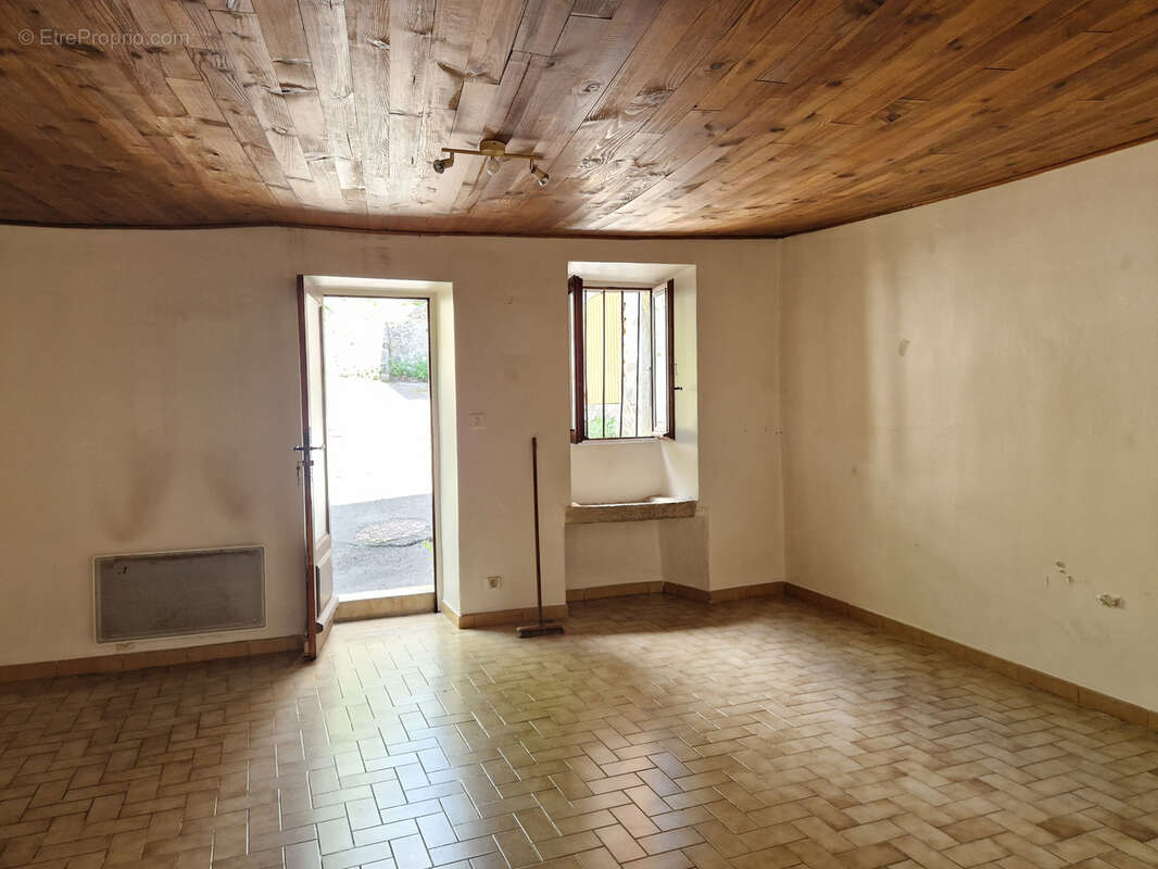 Maison à CORNILLON-SUR-L&#039;OULE