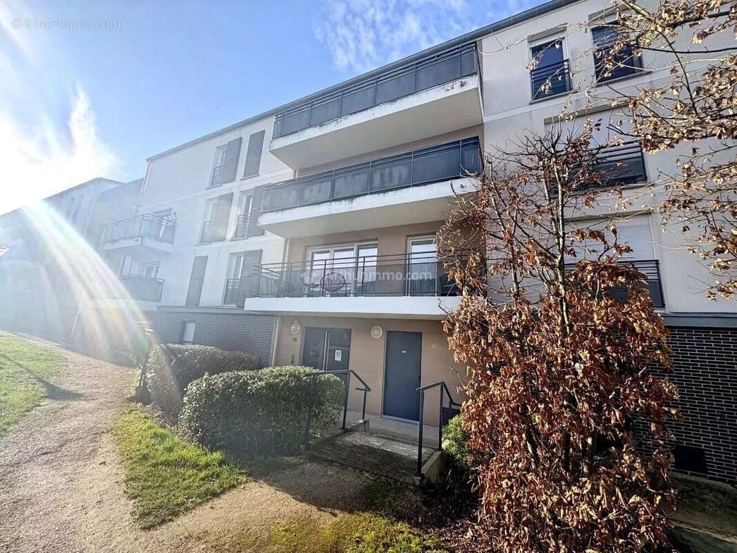 Appartement à THORIGNY-SUR-MARNE