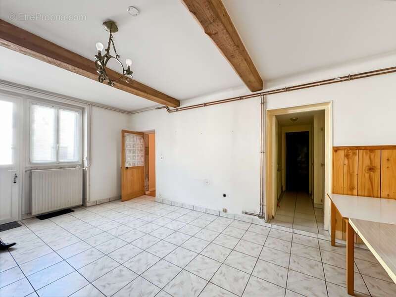 Maison à LA CLAYETTE
