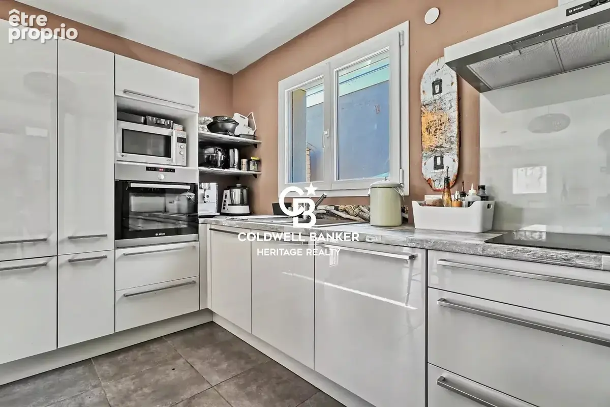 Saint-genis-les-ollières – maison familiale de 2014, 130 m², 5 chambres et jardin - photo 7