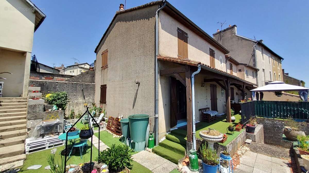 Maison à POITIERS