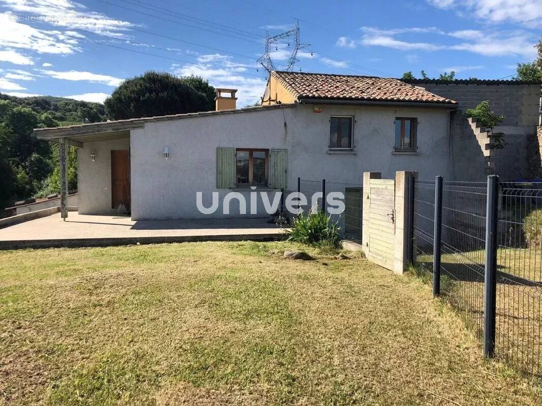 Maison à SAINT-PERAY