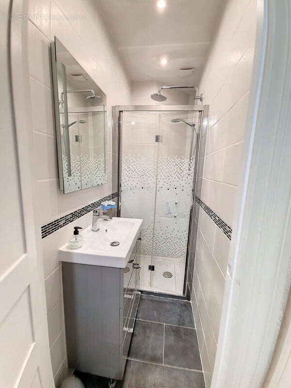 Appartement à PARIS-12E
