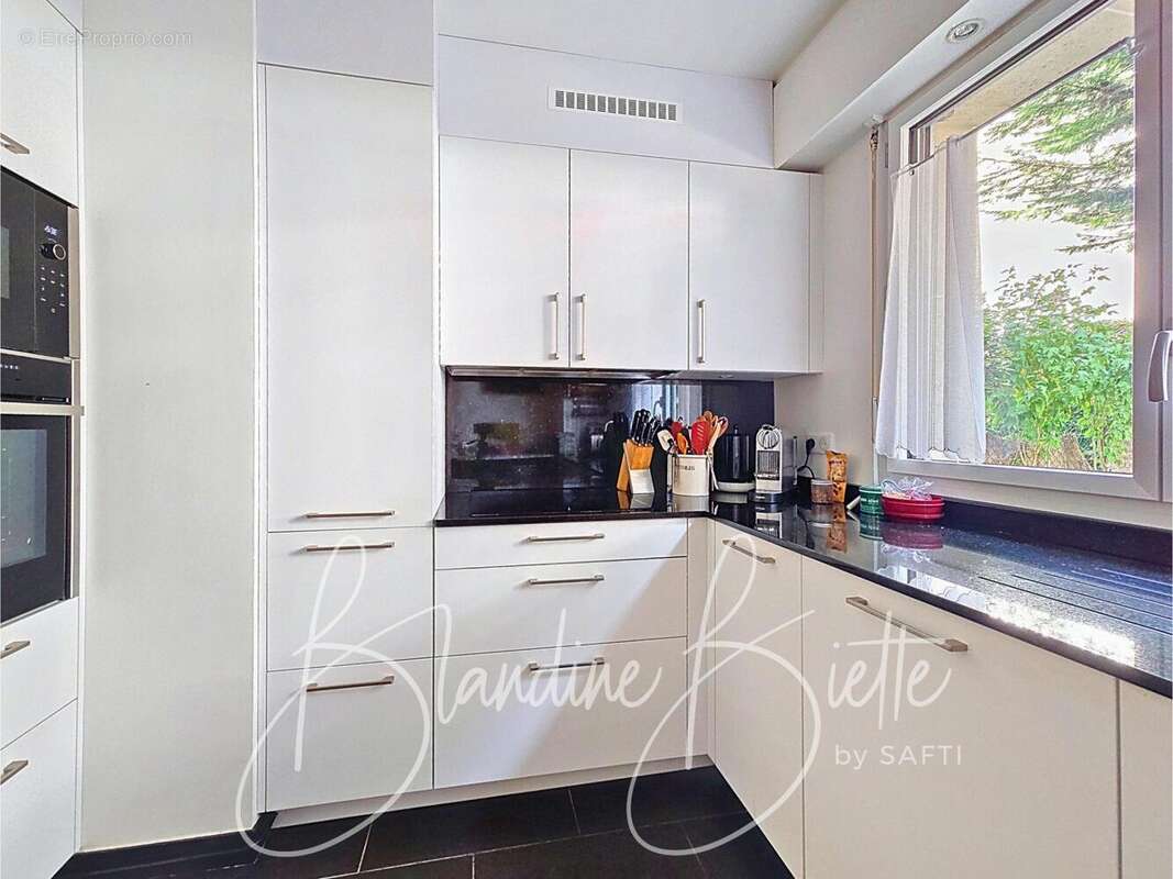 Photo 9 - Appartement à LE PECQ