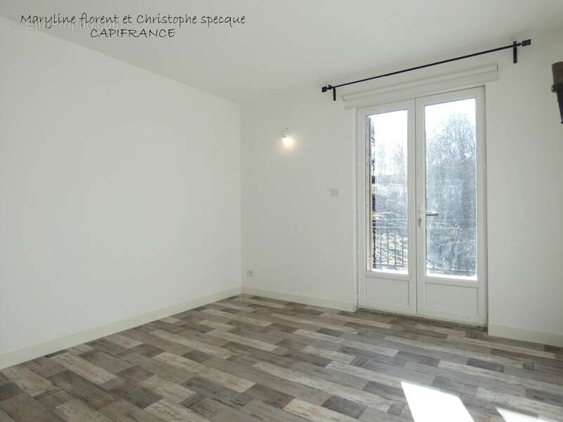 Maison à SAINT-BONNET-PRES-ORCIVAL