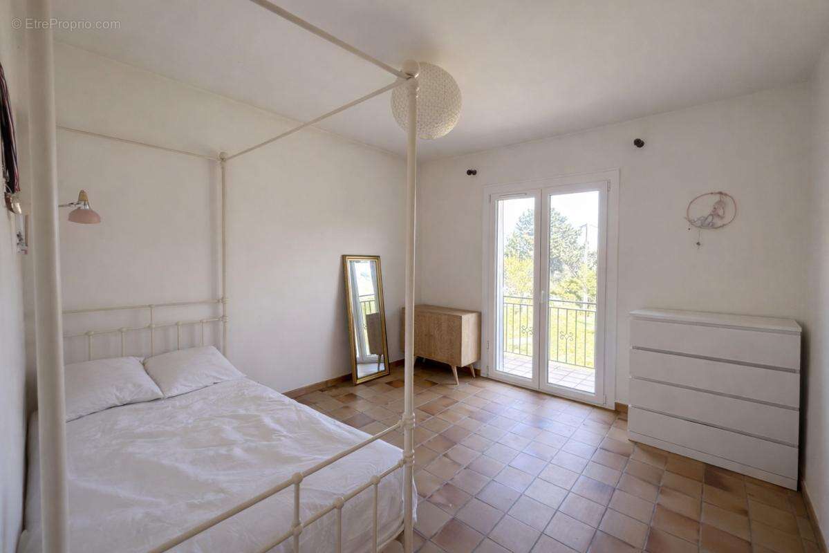 Maison à CUERS