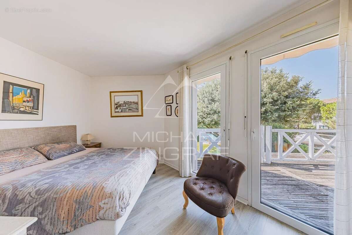 Élégante villa à quelques pas de la plage - photo 14