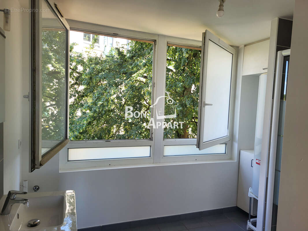 Appartement rénové secteur HOMECOURT - photo 11