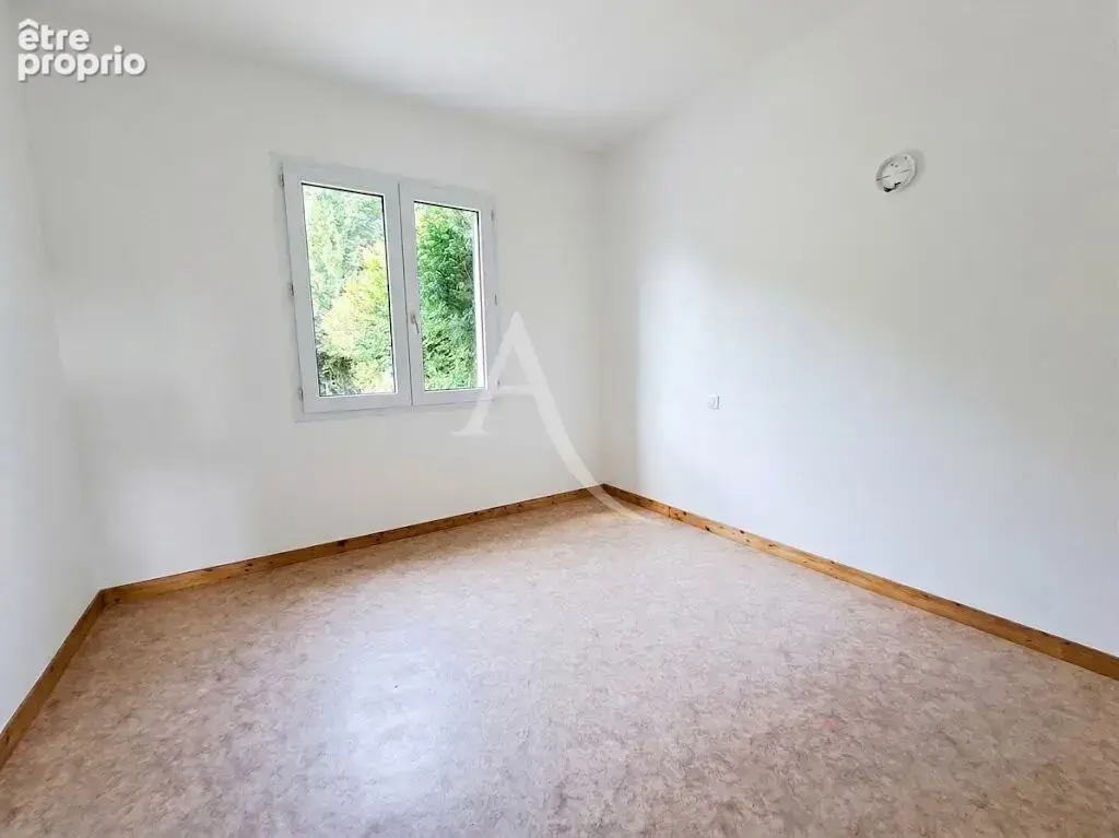 Maison a vendre aux herbiers 5 chambres. - photo 4