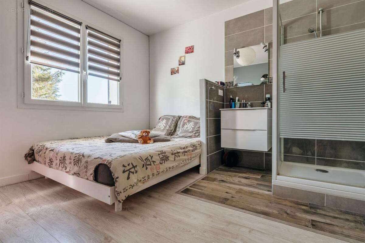 Maison 192 m² à Trelissac  - photo 9