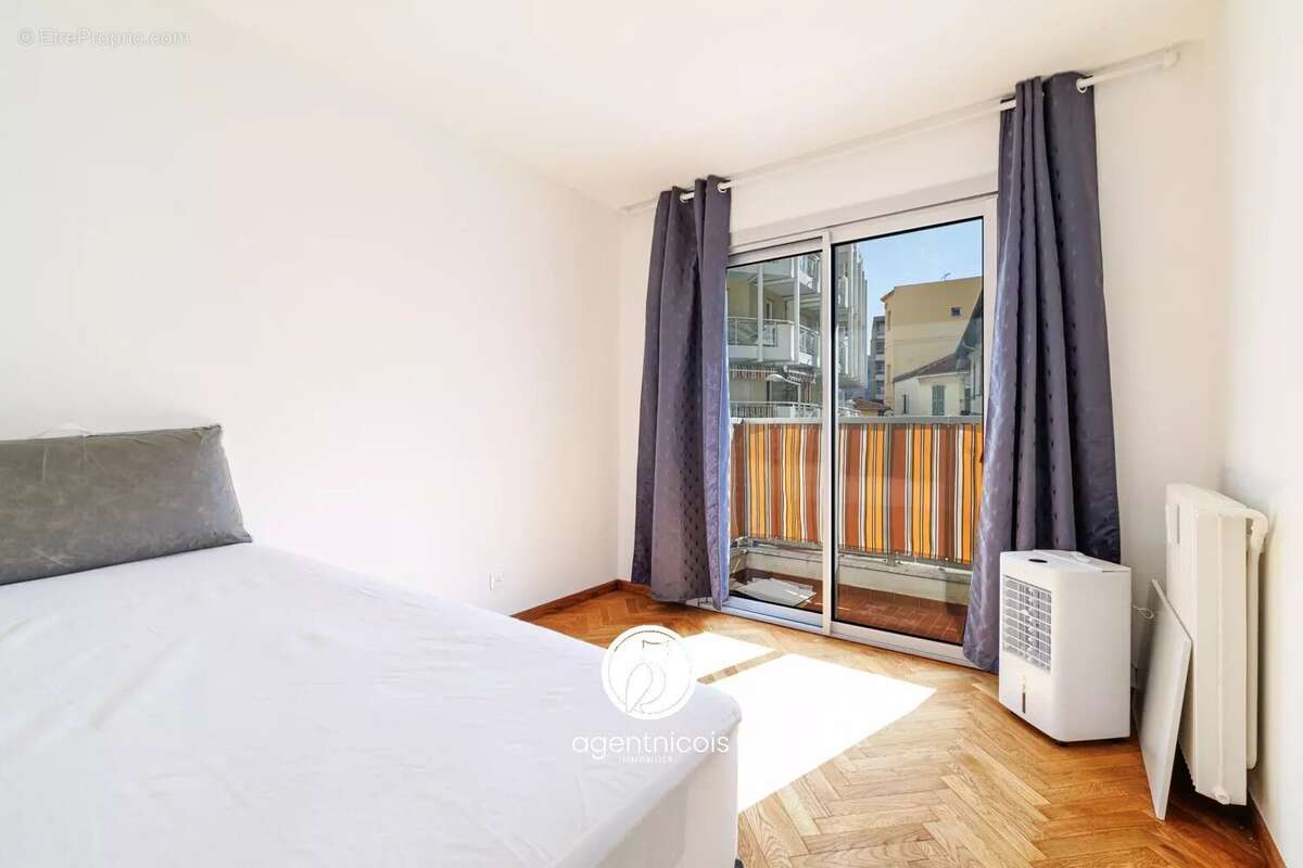 Nice // fleurs - rue de france : 3 pieces / rénové / balcon / traversant - photo 12