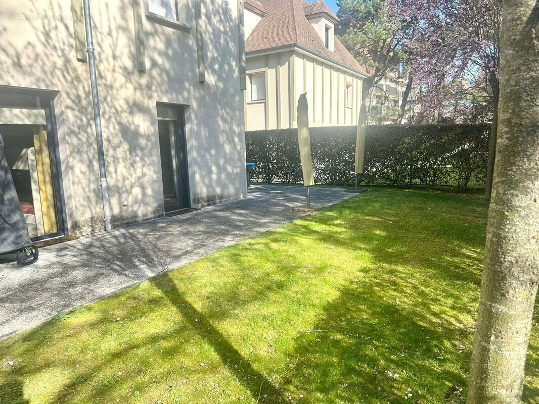 Appartement à TOURGEVILLE