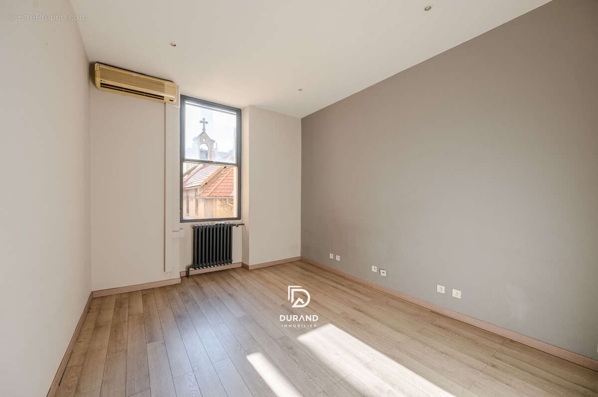 Appartement à MARSEILLE-6E