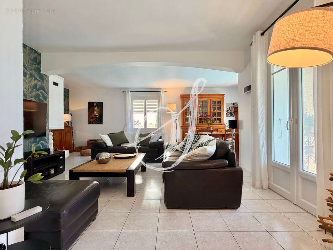 Maison à SAINT-GEORGES-D'ORQUES