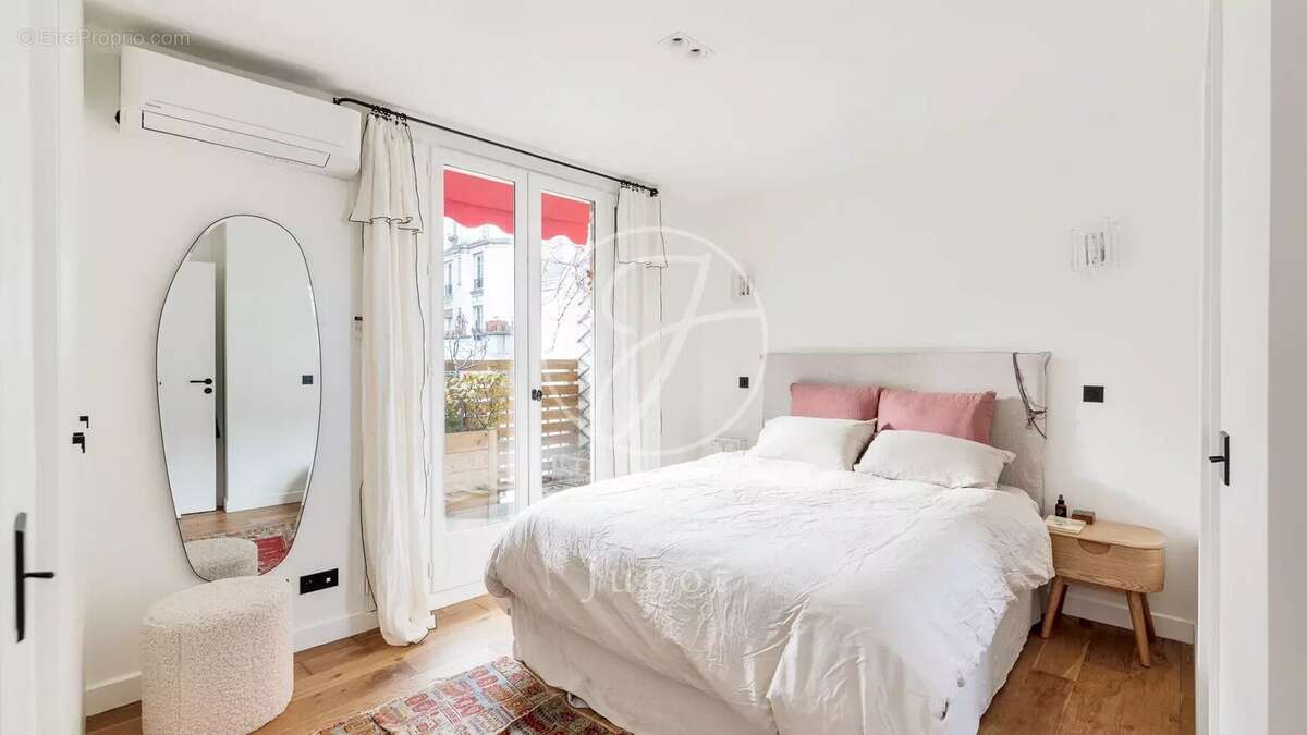 Appartement à PARIS-18E