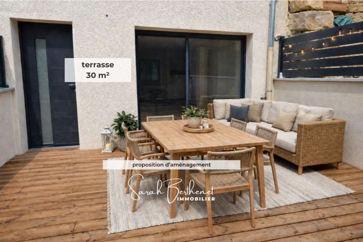 Appartement à SOURCIEUX-LES-MINES