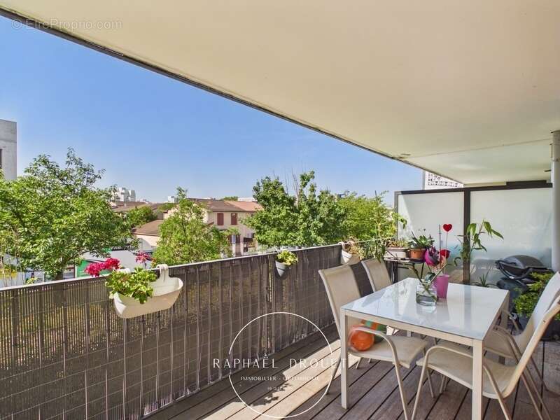 Appartement à VAULX-EN-VELIN