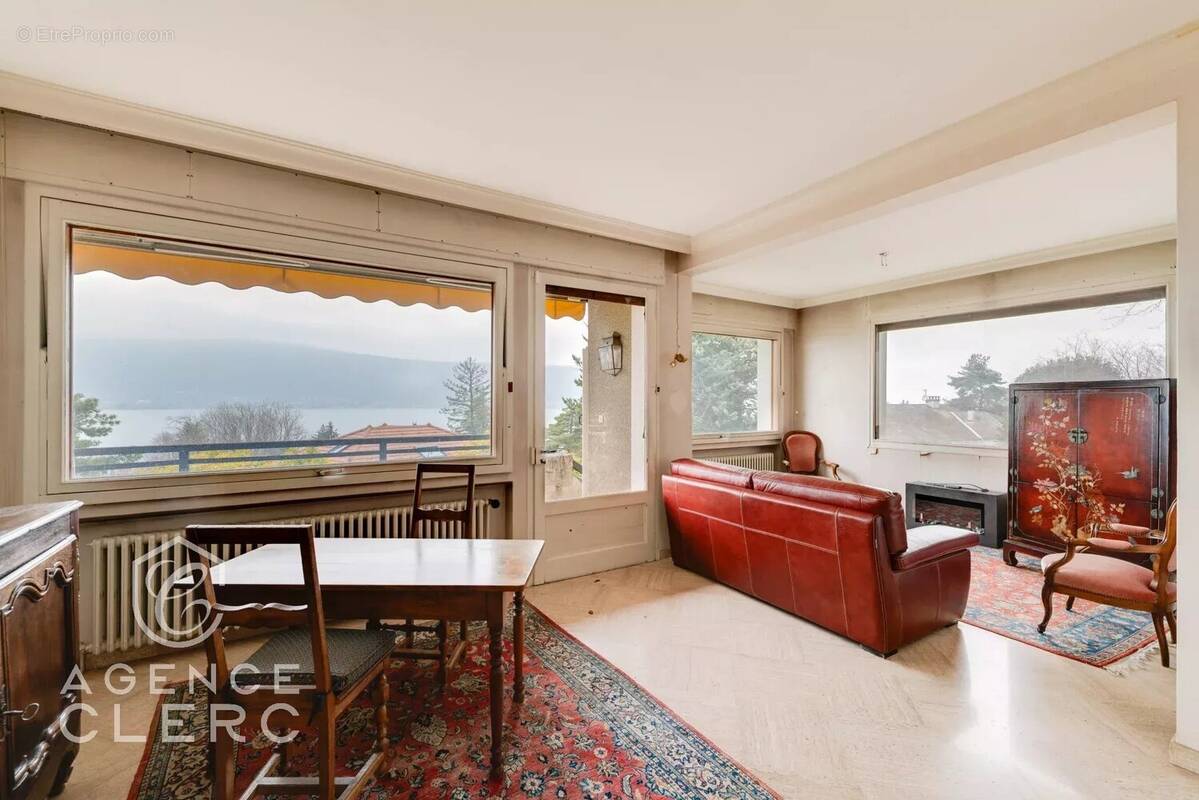 Maison à VEYRIER-DU-LAC