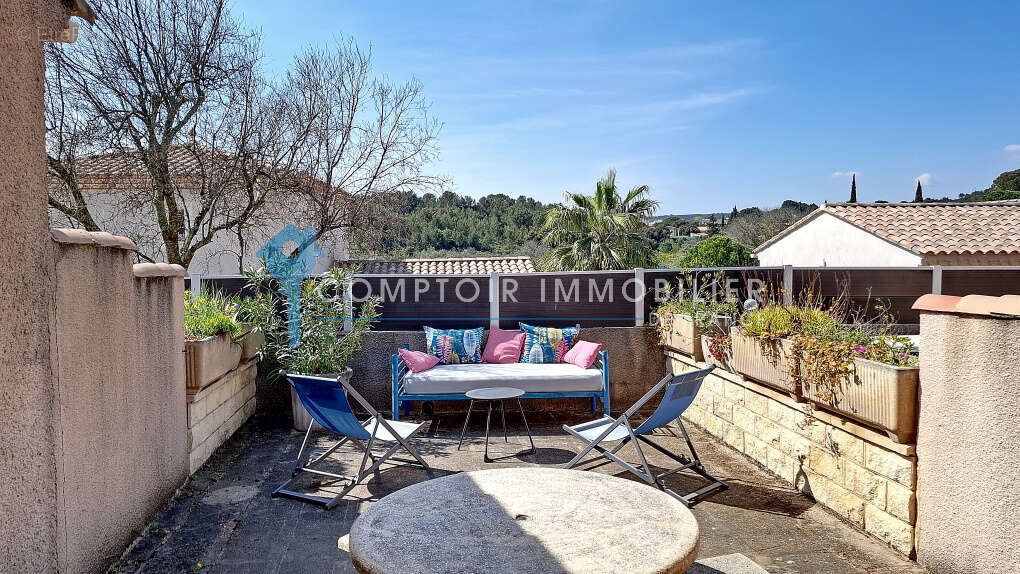 NÎMES- 30- Maison avec gîtes de 409m2  sur terrain de 2870m2 avec piscine - photo 13