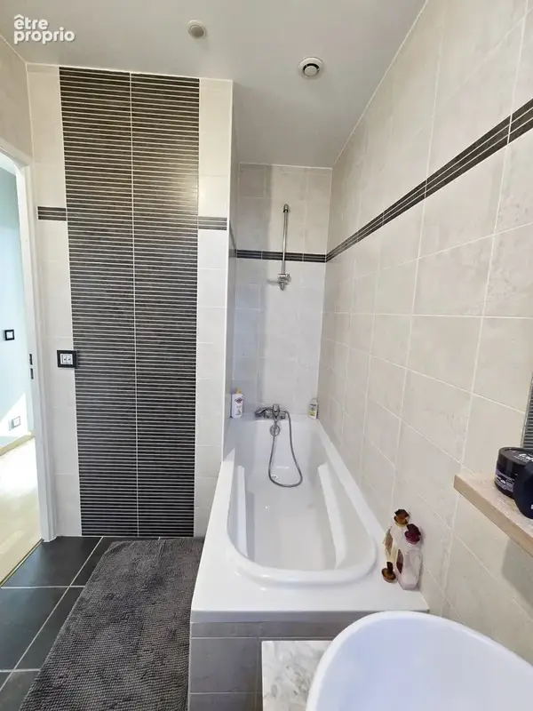 SASSENAGE - T5 en Duplex avec Terrasse - photo 11