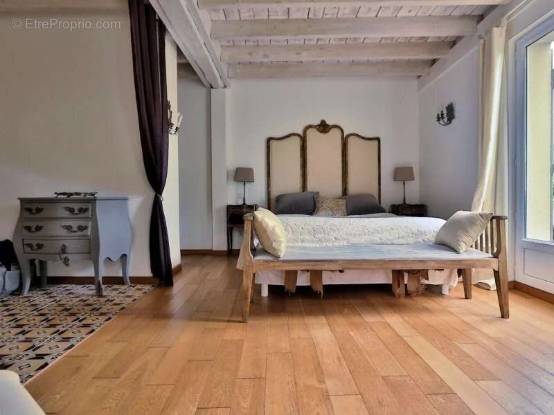 Ancienne ferme avec 6 chambre en très bonne état sur plus d'un hectare - photo 19