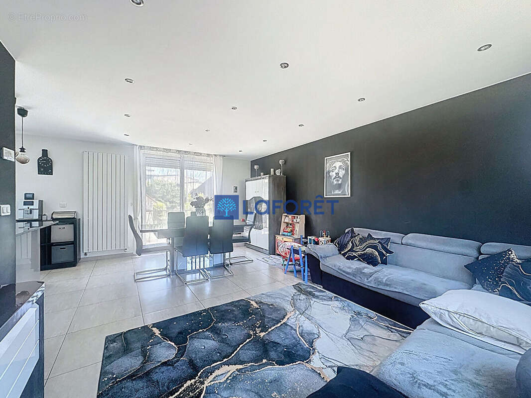 Maison à SAVIGNY-SUR-ORGE