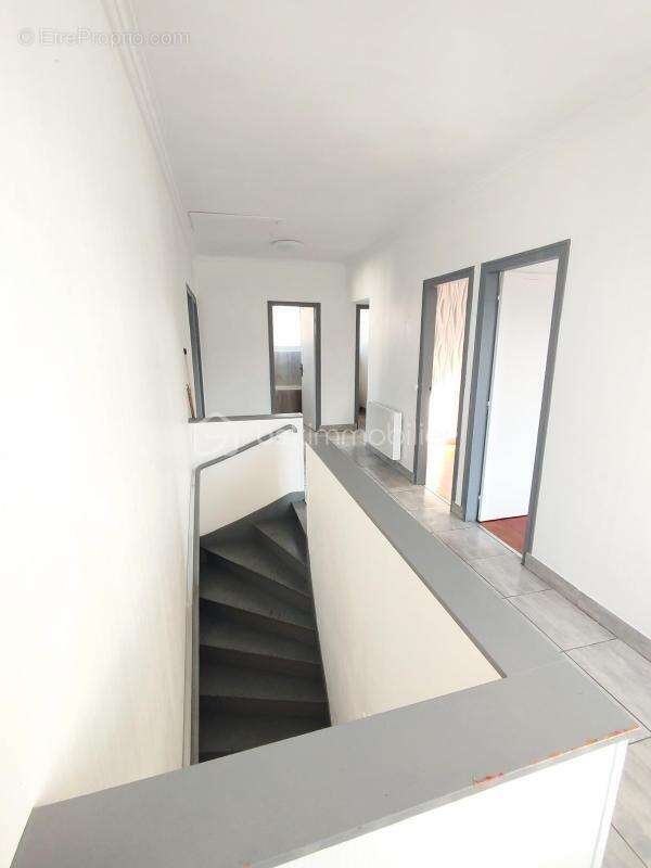 Maison à DAMMARIE-LES-LYS