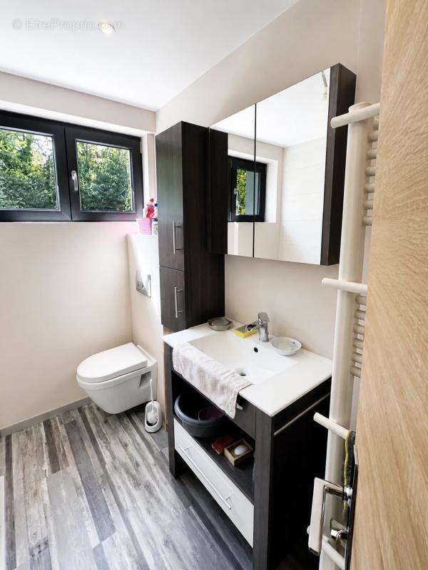 Maison de 6 pièces de 120 m² à Champagnole - photo 16