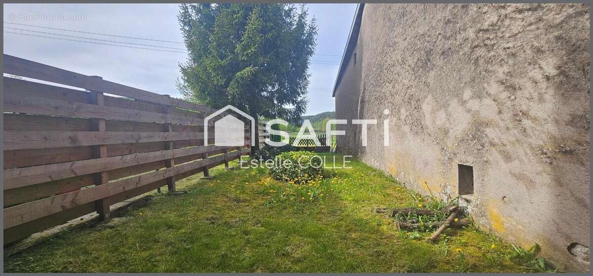 Maison 125 m² à Bleurville  - photo 2