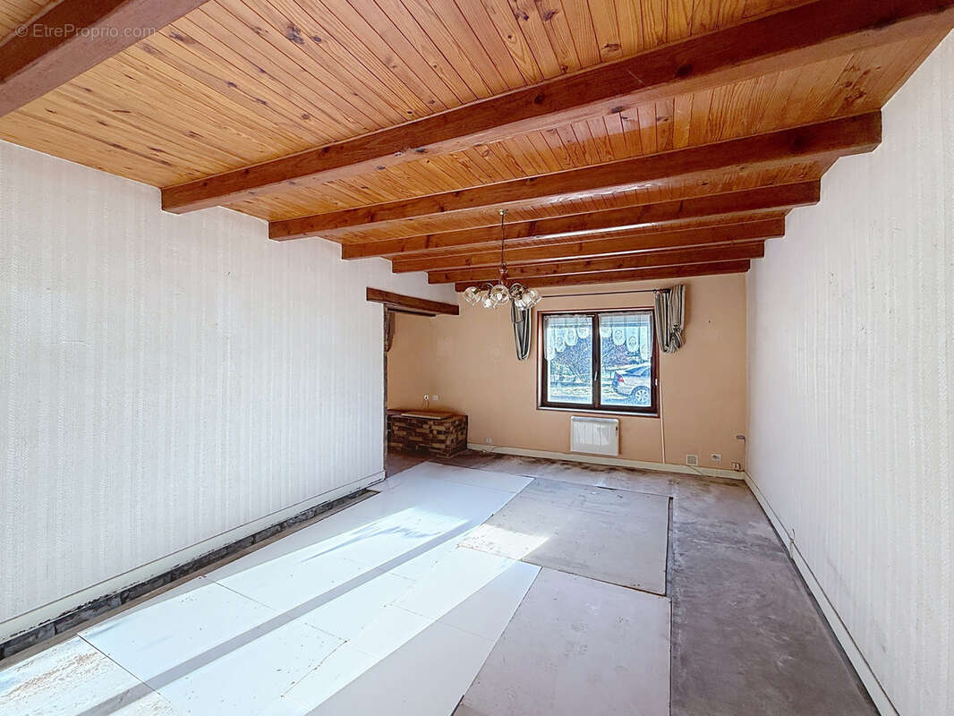 Maison à THIRAUCOURT