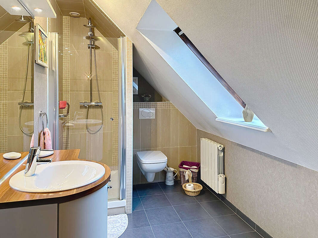 Maison à TOURLAVILLE