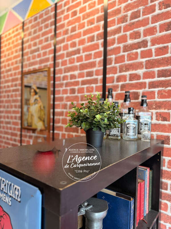 A vendre fonds de commerce ou location gerance bar a vins bieres avec licence iv idealement situe dans le quartier de la faviere - photo 7