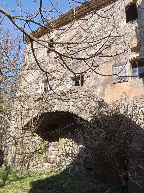 Maison à CROS
