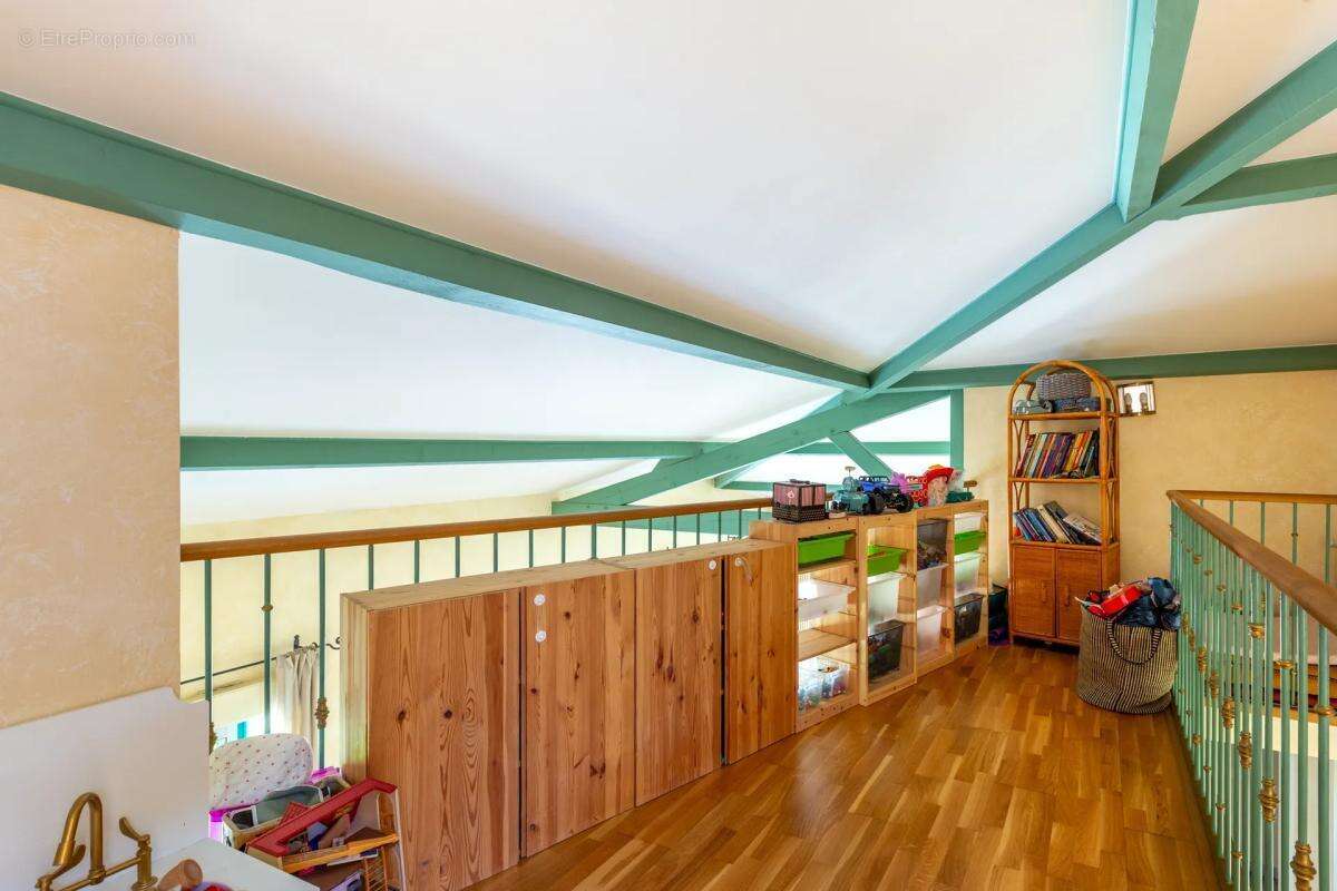 Appartement à TASSIN-LA-DEMI-LUNE