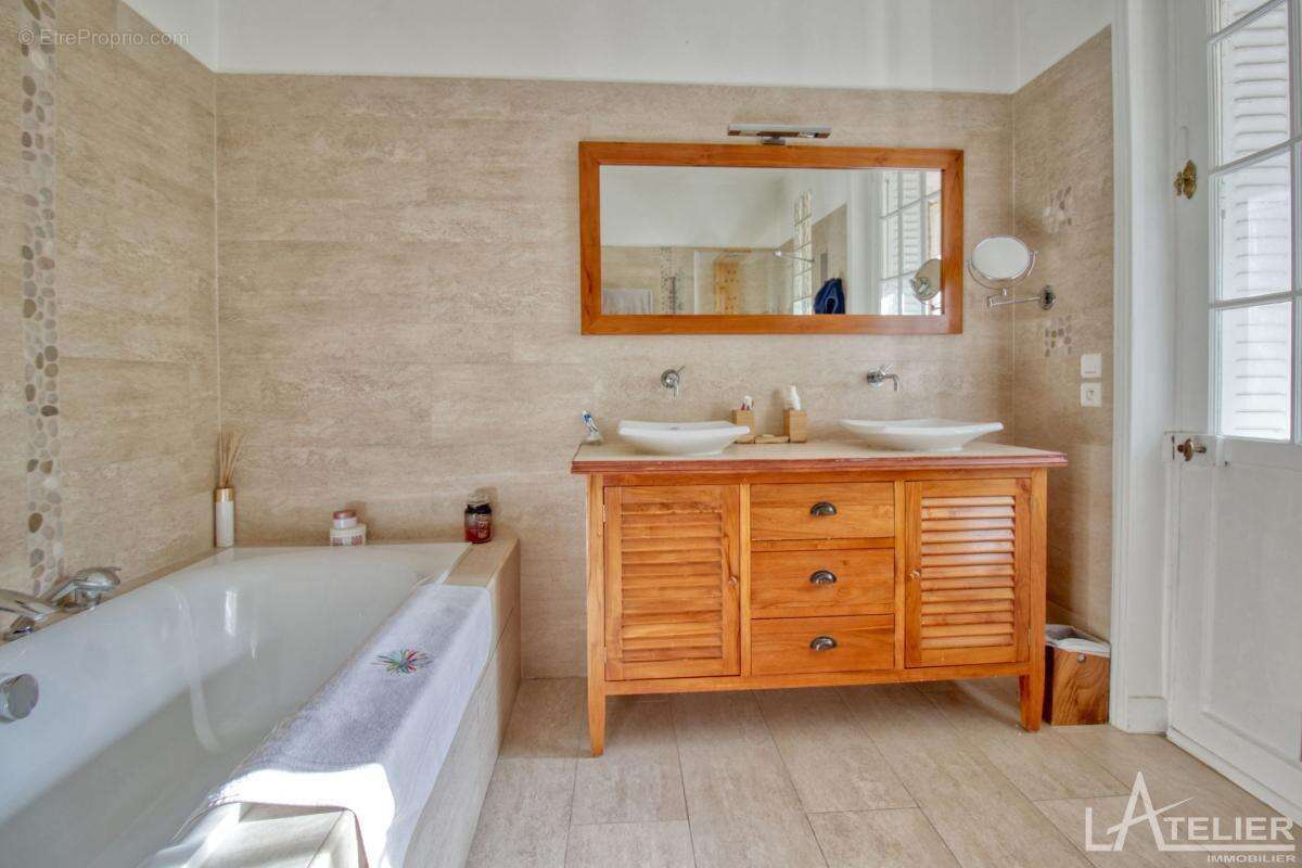 Maison à SAINT-CLOUD